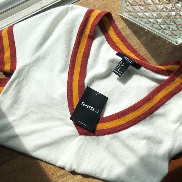 Forever 21 Tops - Vintage Looking Tee